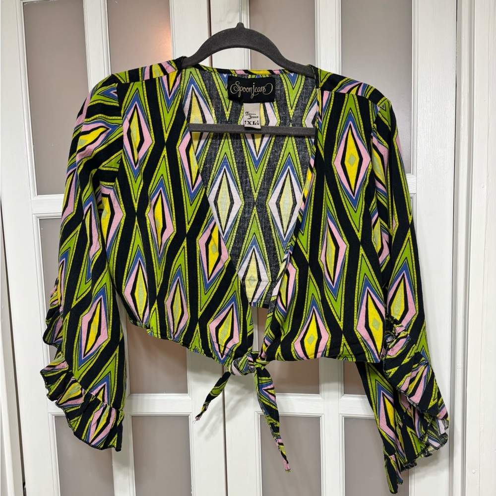 Spoon Jeans Boho Geometric Print Tie Front Top Size XL Ruffle Sleeve Retro